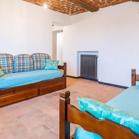 Casa Leonarda 8, Emma * Belveglio