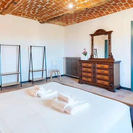 Casa Leonarda 8, Emma