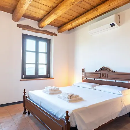 Villa Casa Leonarda 8, Emma *