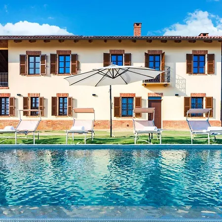 Villa Casa Leonarda 8, Emma Belveglio