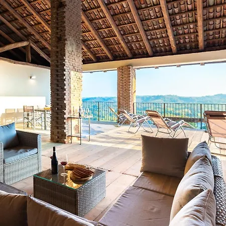 Casa Leonarda 8, Emma Belveglio