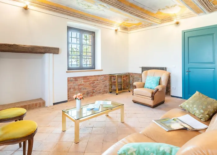 Casa Leonarda 8, Emma * Belveglio