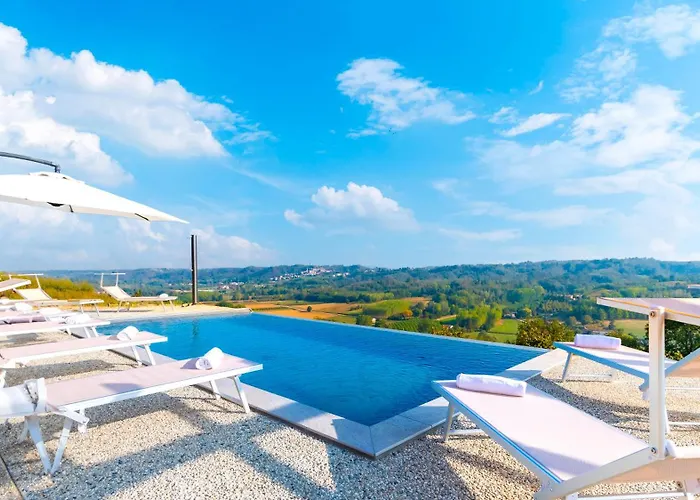Villa Casa Leonarda 8, Emma