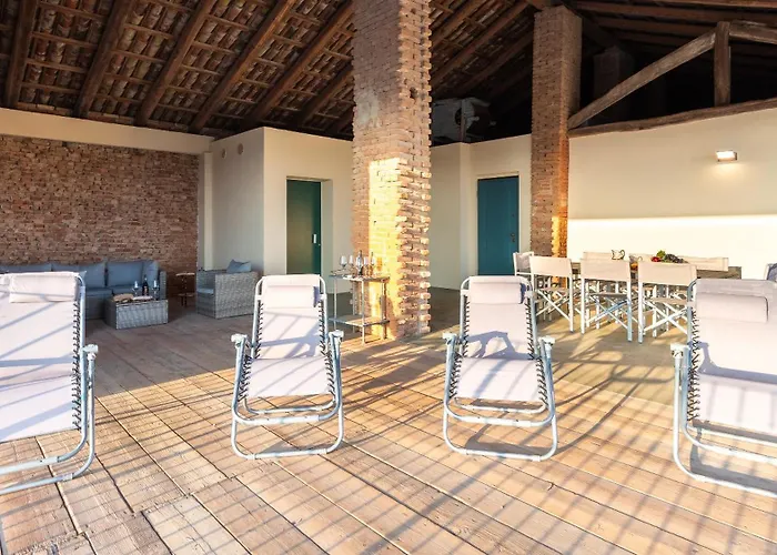 Casa Leonarda 8, Emma * Belveglio